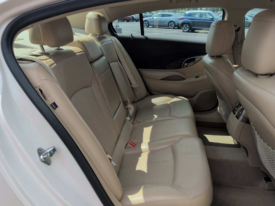 Used 2012 Buick LaCrosse Touring FWD image 33