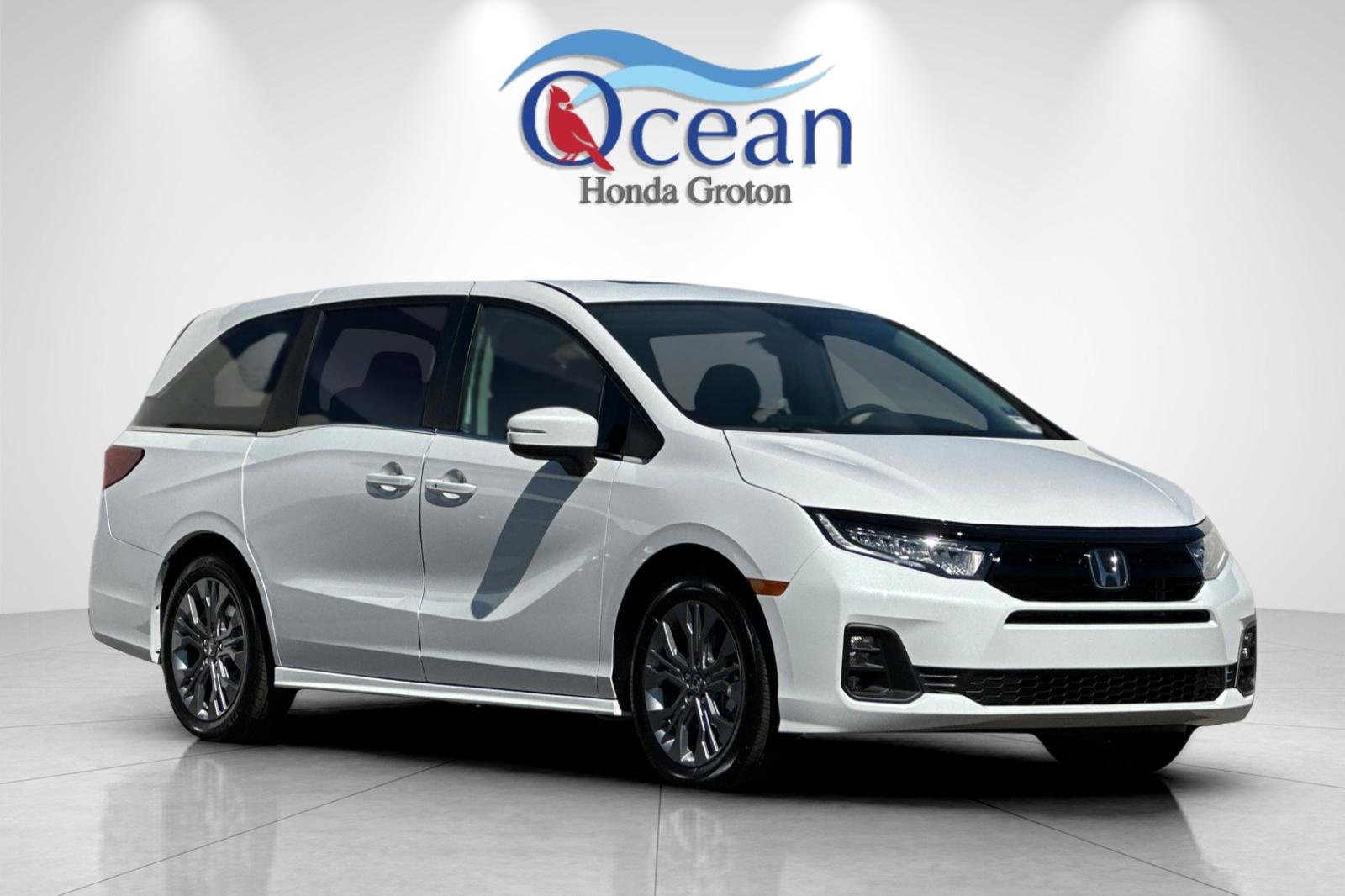 New 2026 Honda Odyssey Touring image 7