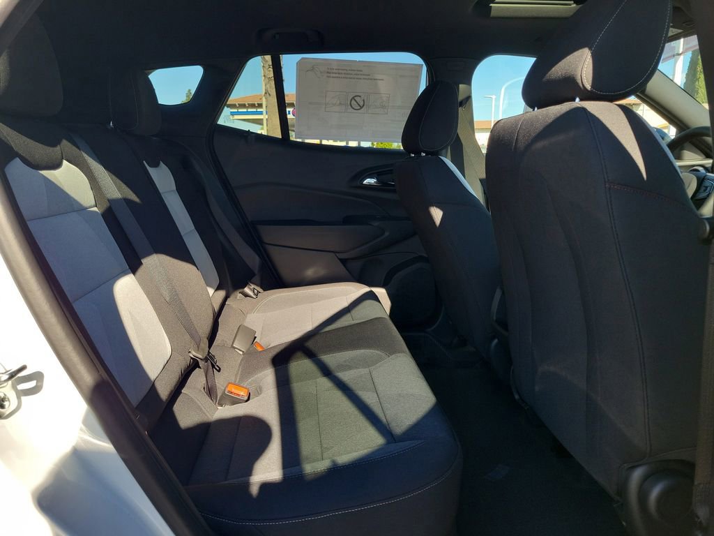 New 2026 Chevrolet Trax RS w/ Sunroof Package image 16
