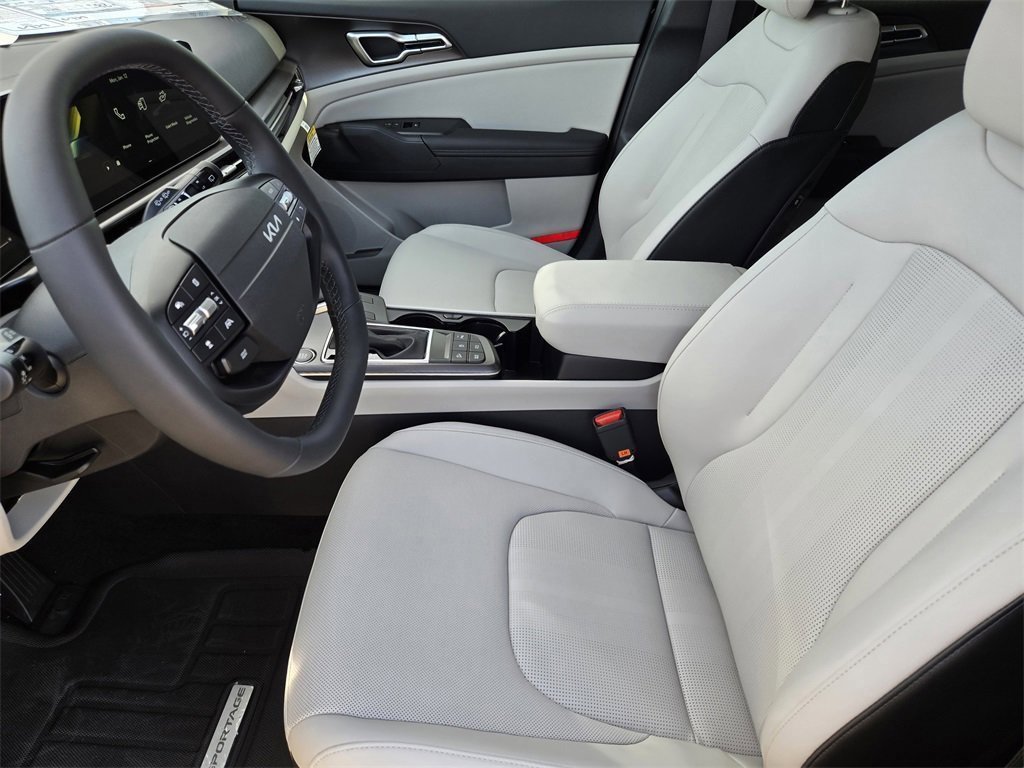 New 2026 Kia Sportage EX w/ EX Panorama Roof Package image 9
