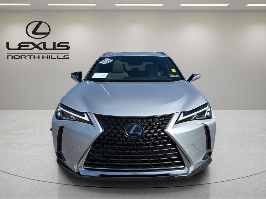 Used 2020 Lexus UX 250h w/ Premium Package image 2