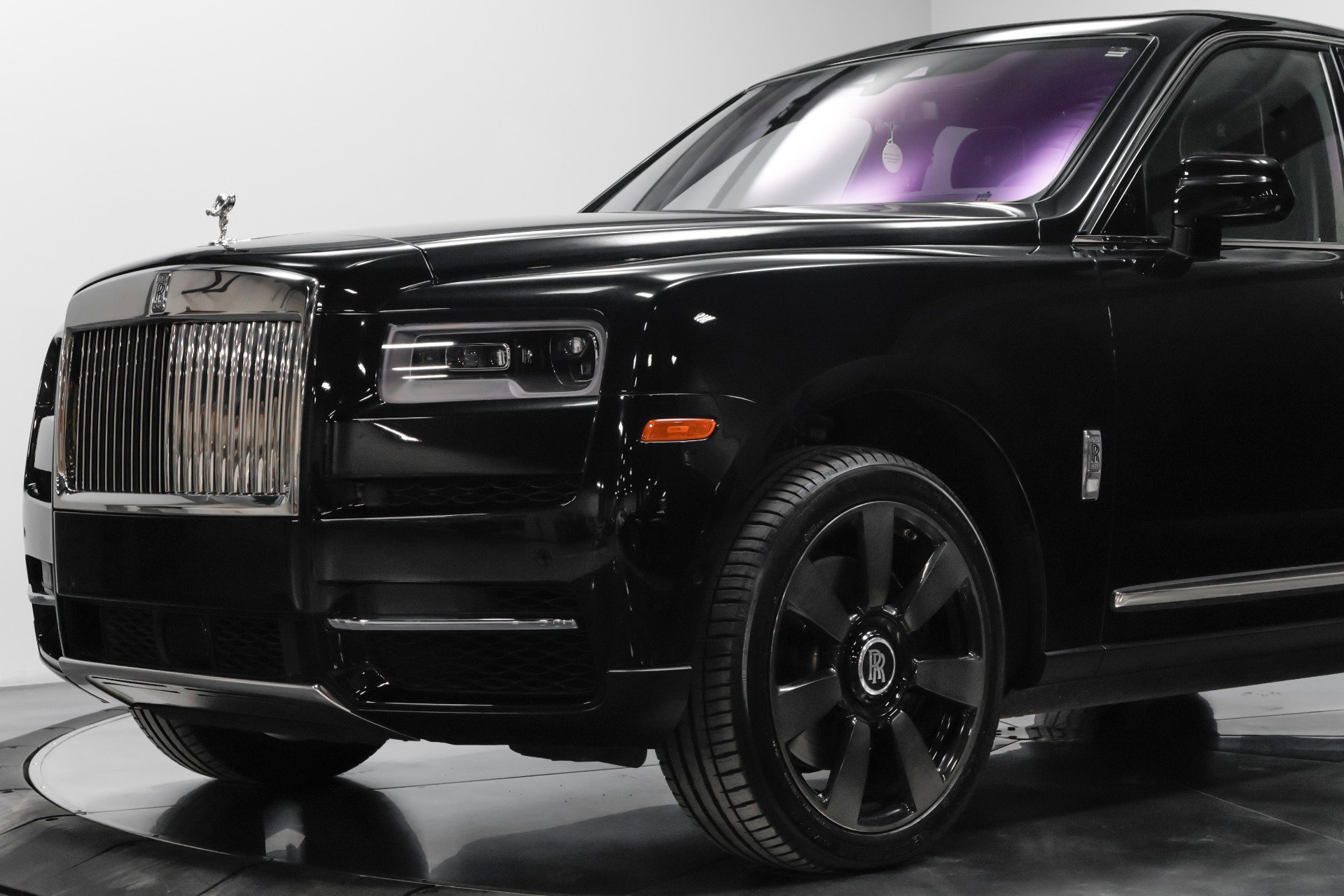 Used 2019 Rolls-Royce Cullinan image 12