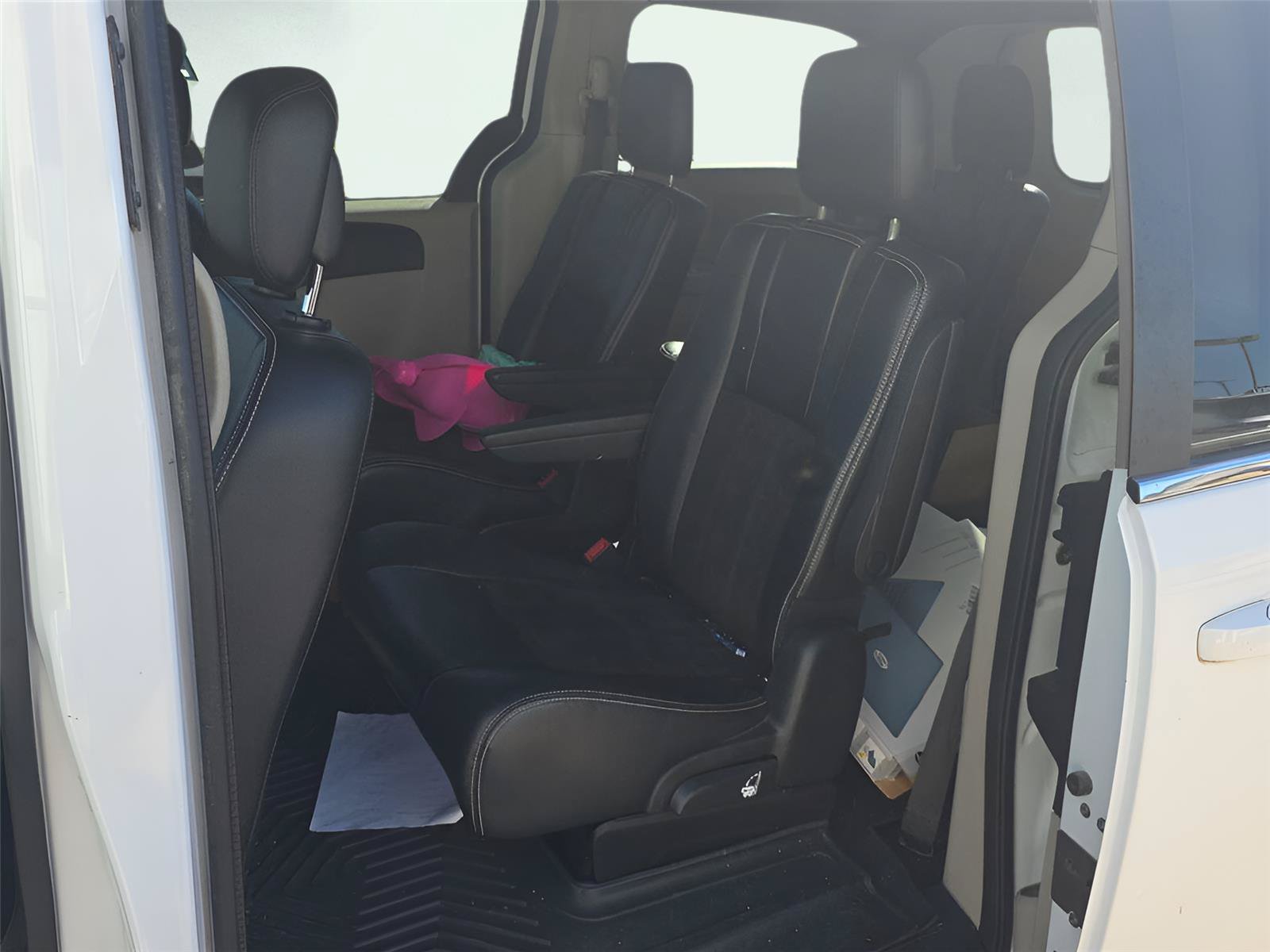 Used 2019 Dodge Grand Caravan SXT FWD image 11