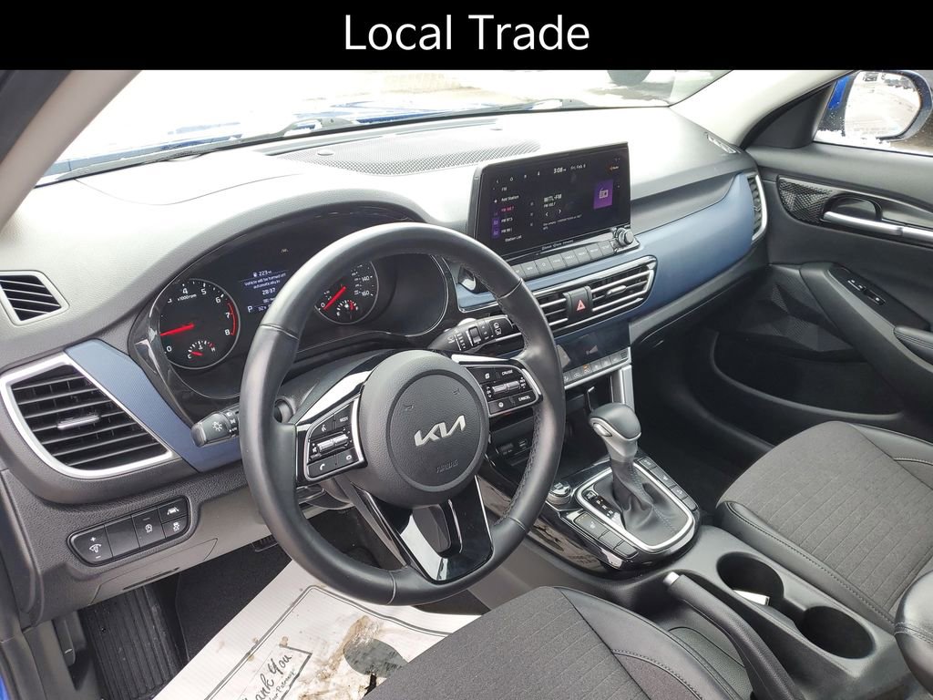 Used 2023 Kia Seltos Nightfall Edition image 7