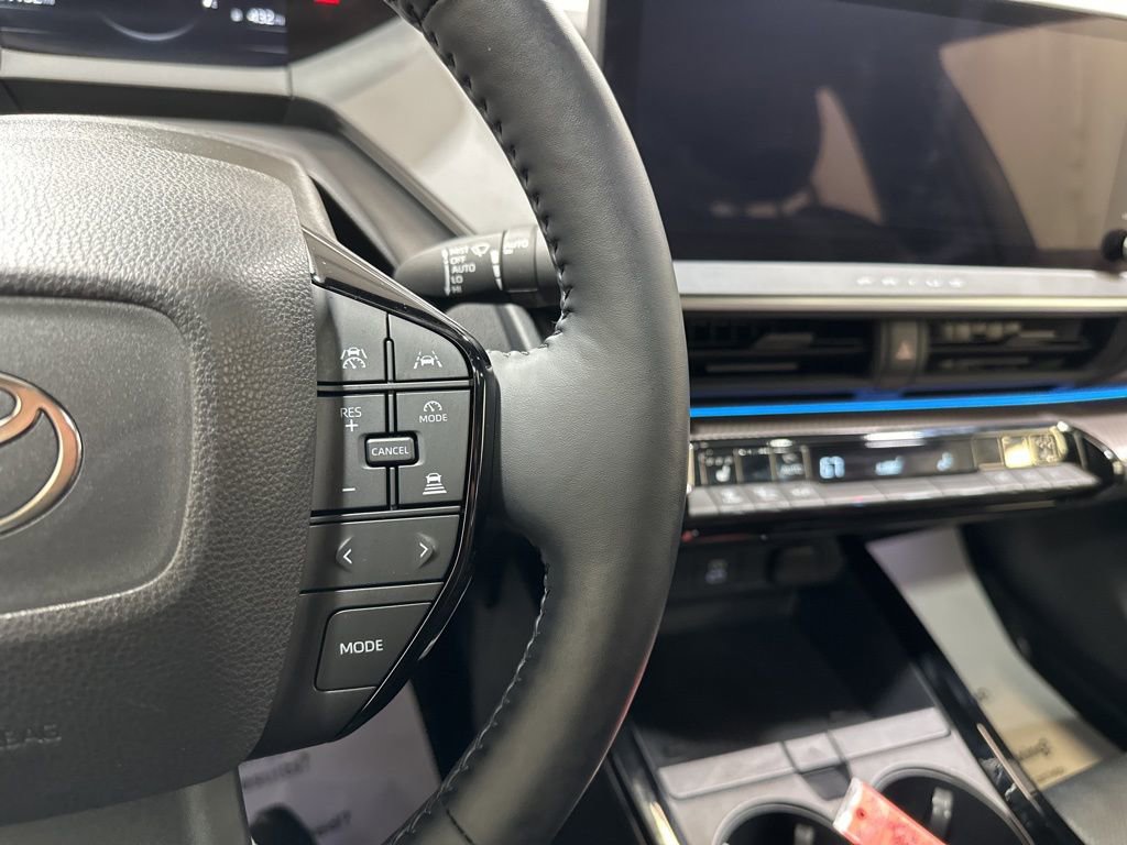 Used 2025 Toyota Prius Limited image 31