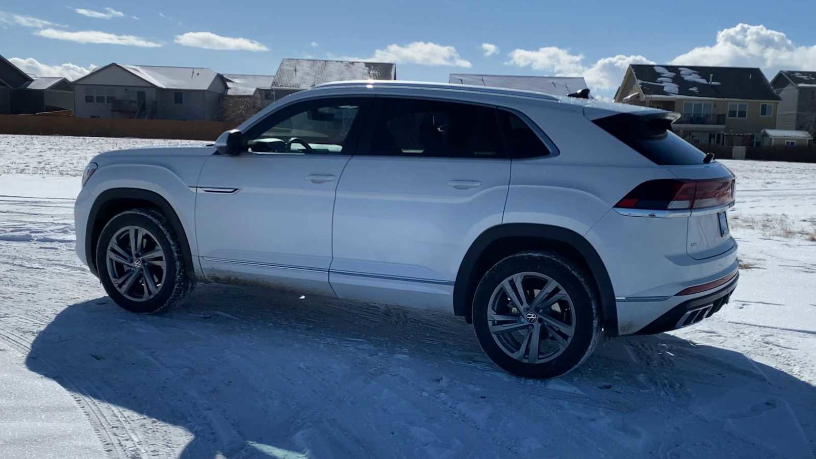 Used 2024 Volkswagen Atlas Cross Sport SEL R-Line image 6