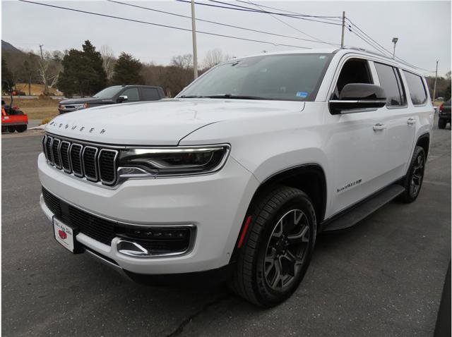 Used 2024 Jeep Wagoneer L Series III w/ Flexible Seating Group image 37