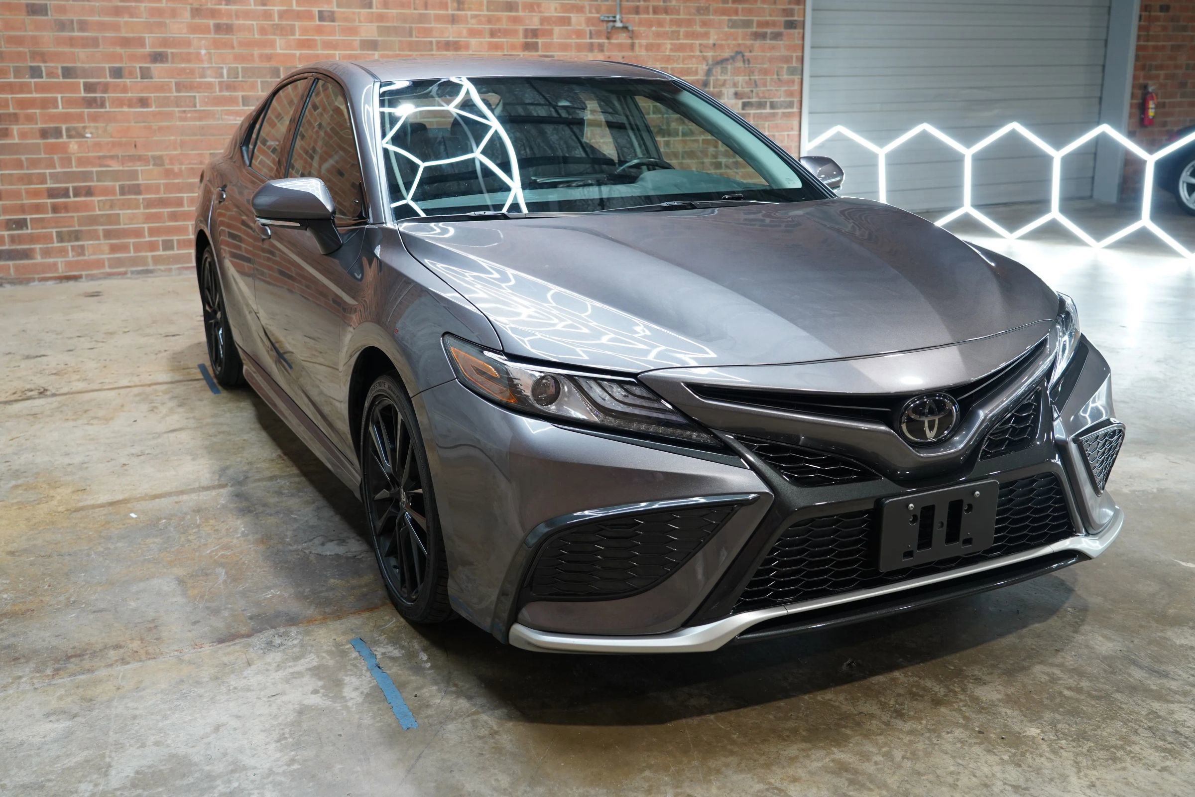 Used 2023 Toyota Camry XSE image 5