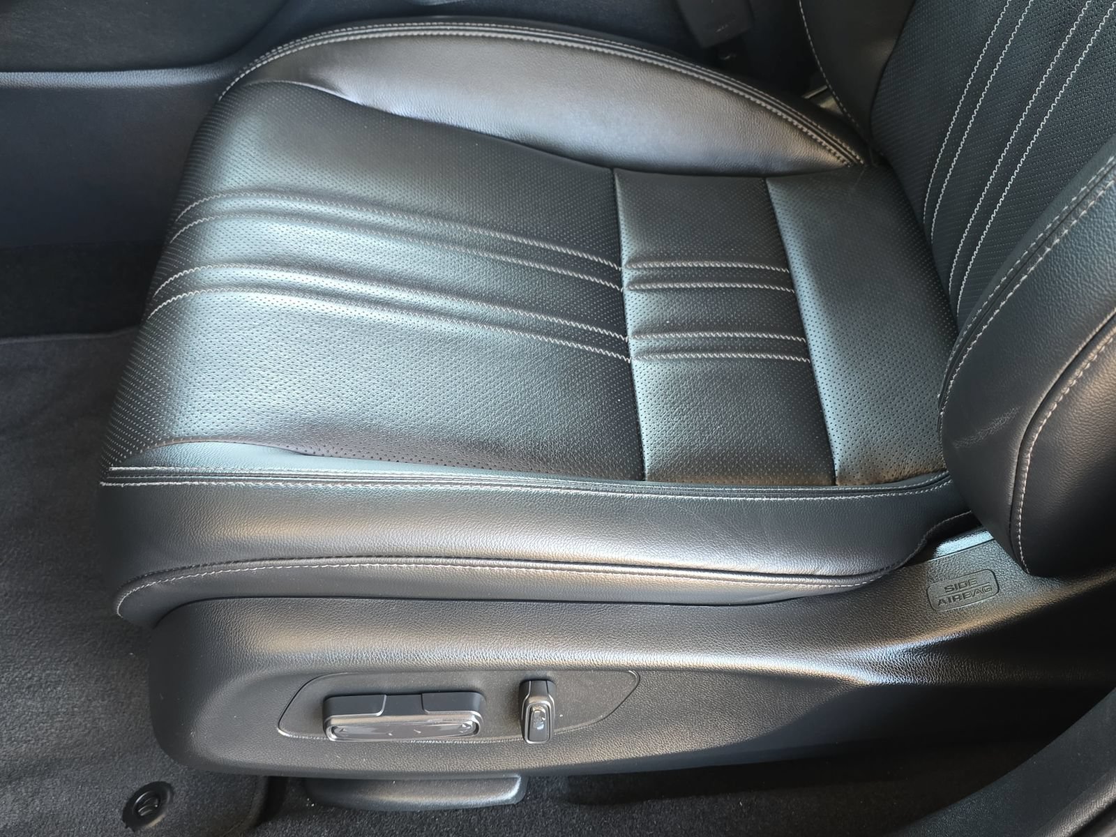 Certified 2024 Honda HR-V EX-L image 26