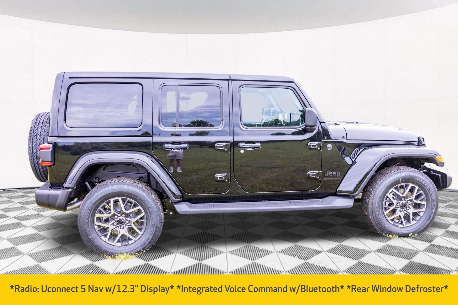 New 2025 Jeep Wrangler Sahara image 8