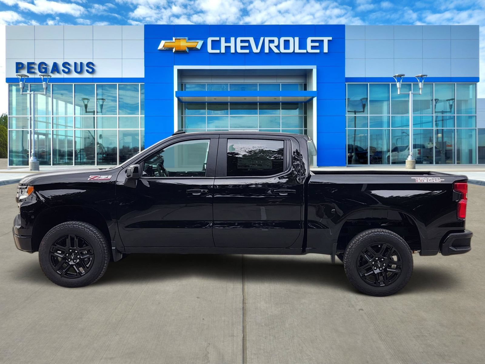New 2026 Chevrolet Silverado 1500 LT Trail Boss w/ Convenience Package II AWD/4WD image 3