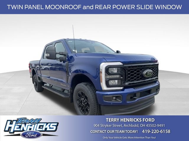 New 2026 Ford F250 Lariat w/ Black Appearance Package AWD/4WD image 1