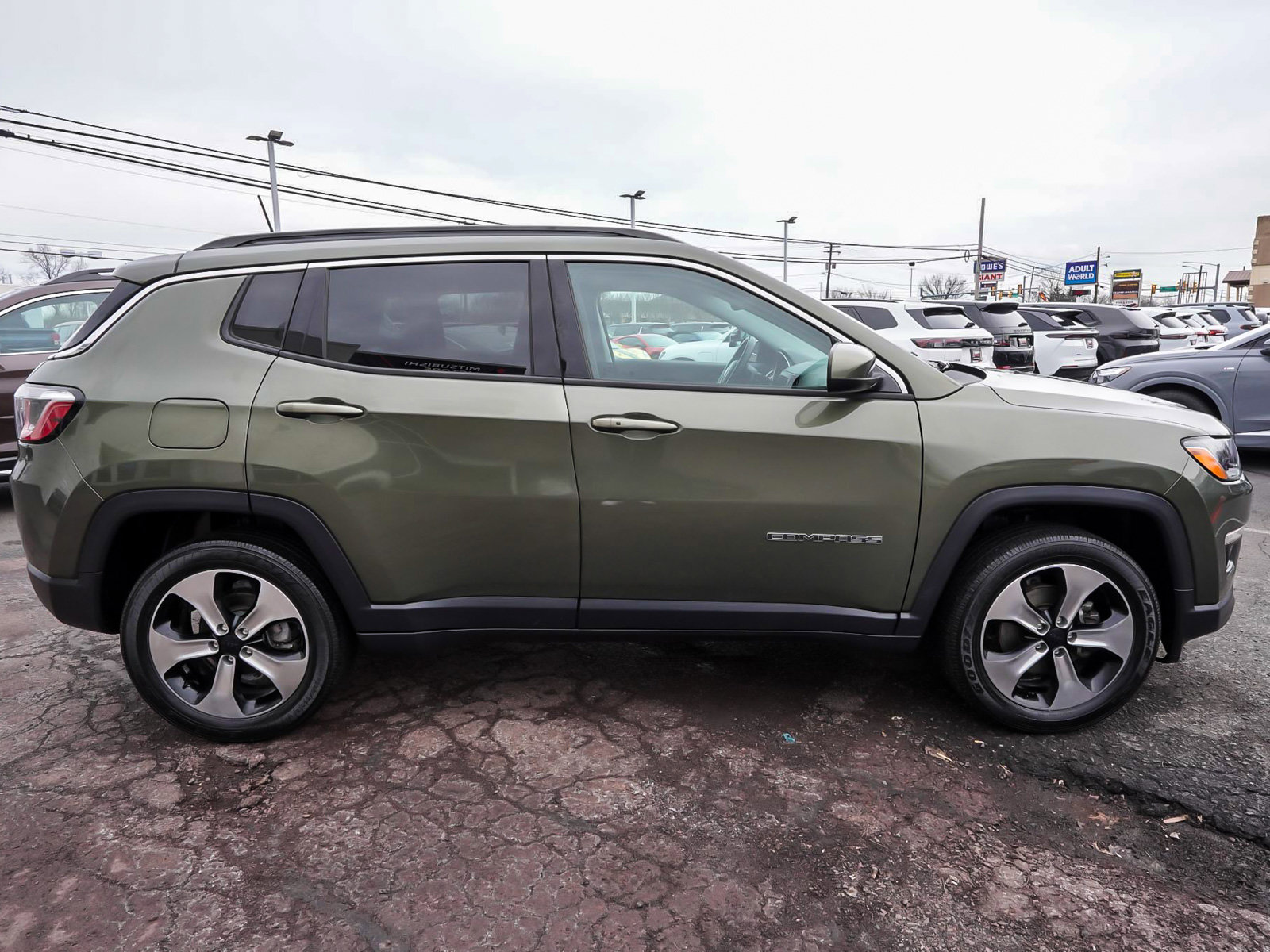 Used 2019 Jeep Compass Latitude w/ Popular Equipment Group image 47