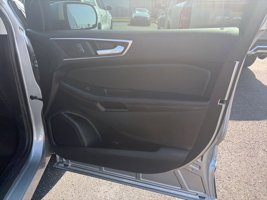 Used 2022 Ford Edge SEL w/ Convenience Package AWD/4WD image 11