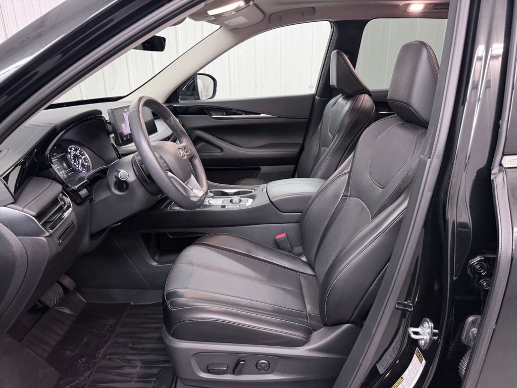 Used 2024 INFINITI QX60 Pure image 10