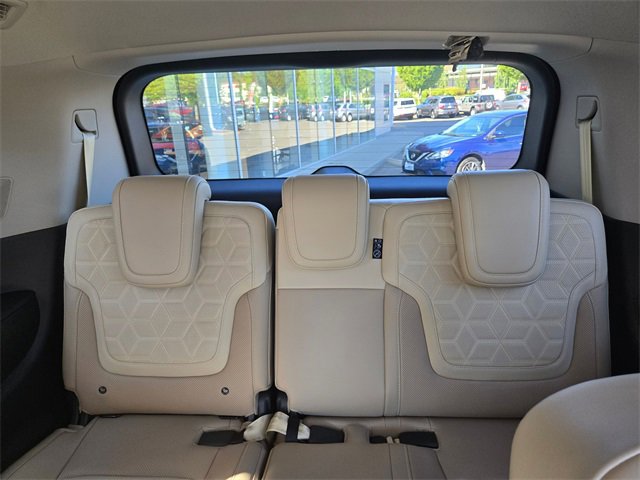 New 2025 Nissan Armada Platinum image 13