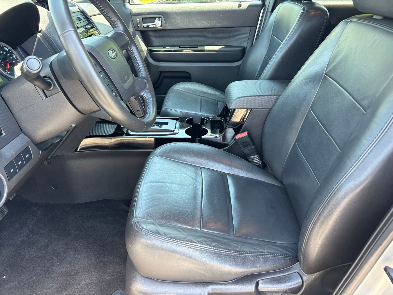 Used 2011 Ford Escape Limited FWD image 19