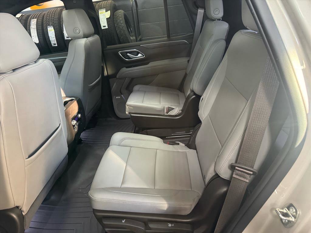 Used 2022 Chevrolet Tahoe LT w/ LT Signature Plus Package image 13