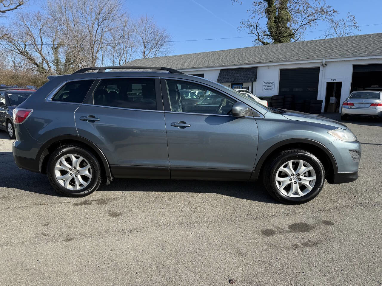 Used 2012 MAZDA CX-9 Touring w/ Moonroof & Bose Audio Pkg image 5