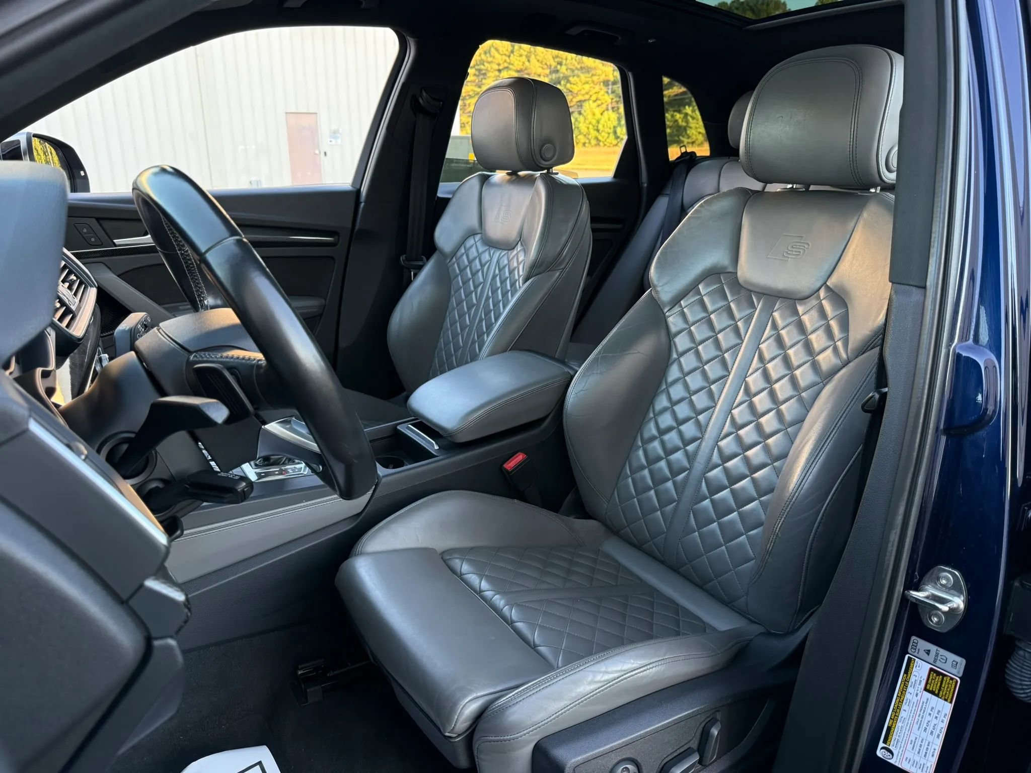 Used 2018 Audi SQ5 Premium Plus w/ S Sport Package image 27