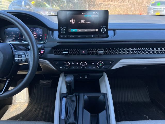 Used 2024 Honda Accord EX image 23