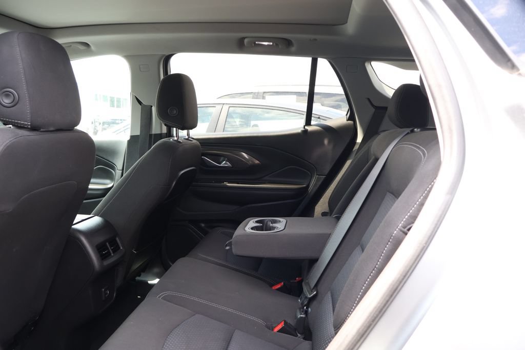 Used 2023 GMC Terrain SLE w/ Driver Convenience Package AWD/4WD image 32