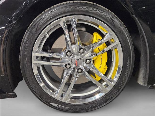 Used 2016 Chevrolet Corvette Stingray Coupe w/ 2LT Preferred Equipment Group image 20