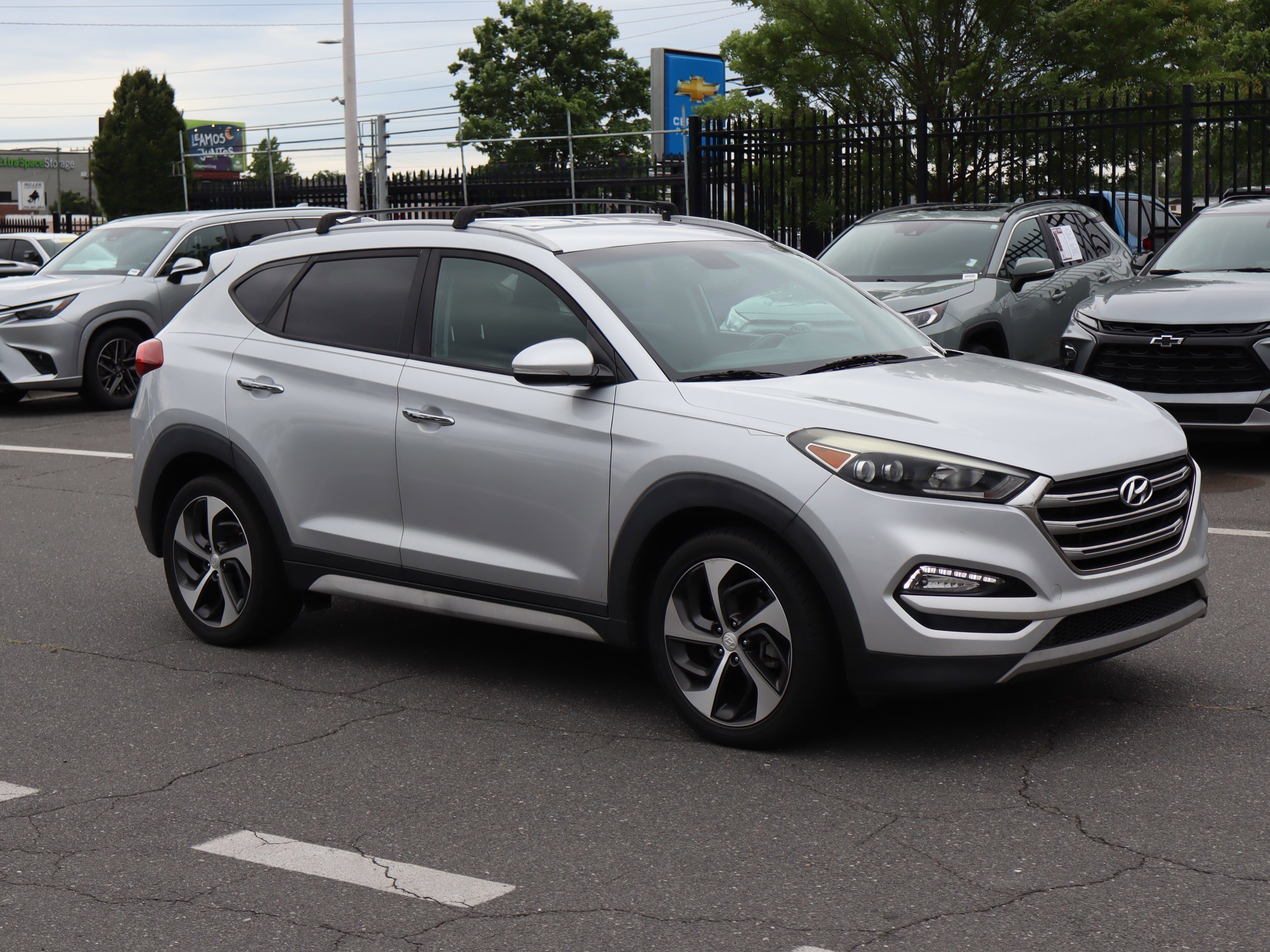 Used 2017 Hyundai Tucson Limited FWD image 2