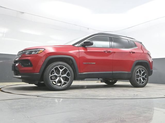 Used 2025 Jeep Compass Limited AWD/4WD image 35
