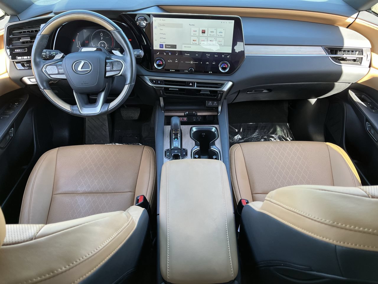 Used 2024 Lexus RX 350 Premium Plus w/ Convenience Package FWD image 9