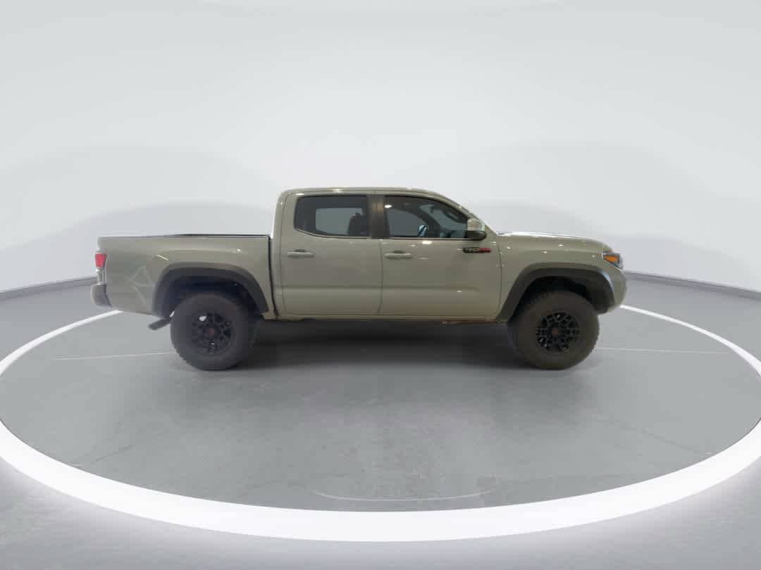 Used 2021 Toyota Tacoma TRD Pro AWD/4WD image 9