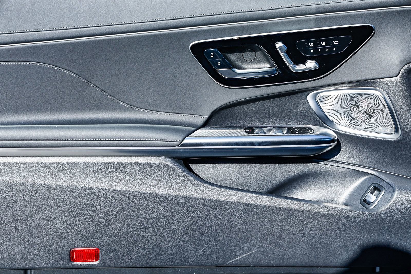 New 2026 Mercedes-Benz CLE 53 AMG 4MATIC Cabriolet image 17