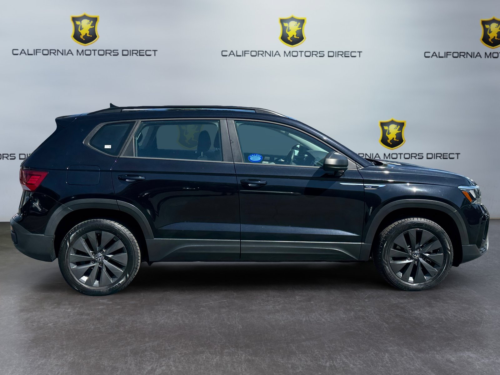 Used 2023 Volkswagen Taos S w/ Driver Assistance Package FWD image 6