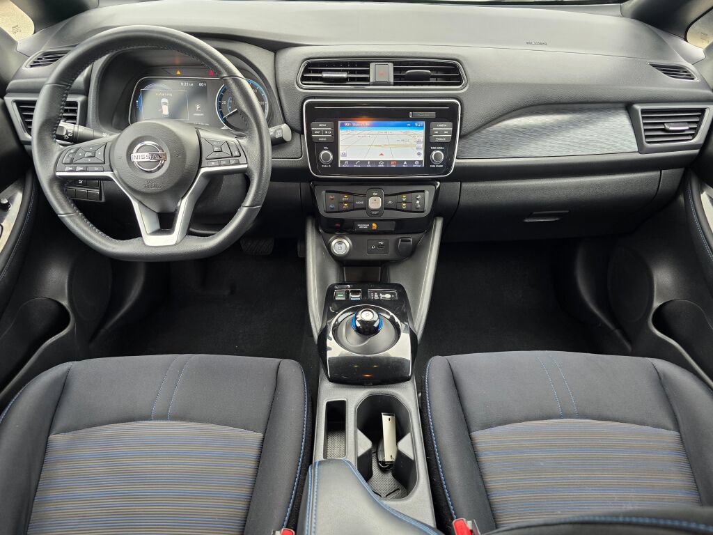 Used 2018 Nissan Leaf SV w/ Protection Package FWD image 18