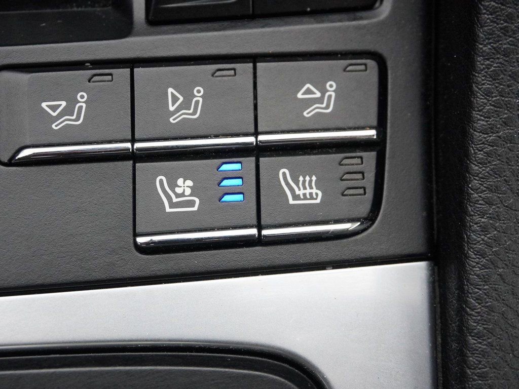 Used 2023 Porsche 718 Boxster S w/ Sport Chrono Package image 48