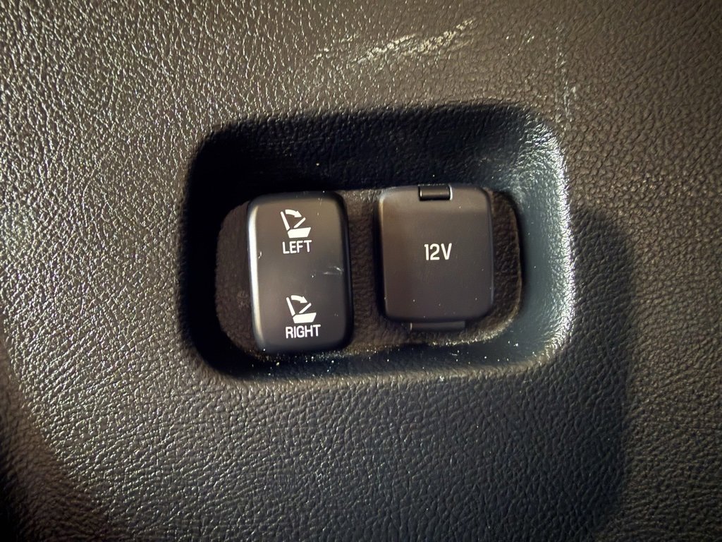 Used 2018 Ford Edge SEL w/ Equipment Group 201A image 14