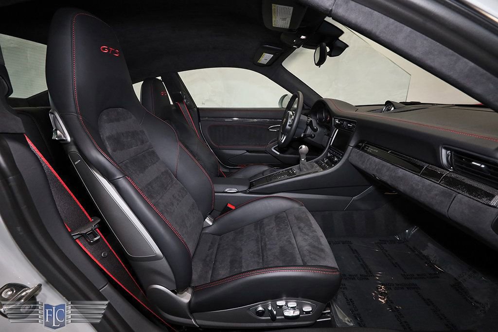 Used 2016 Porsche 911 Carrera GTS image 20