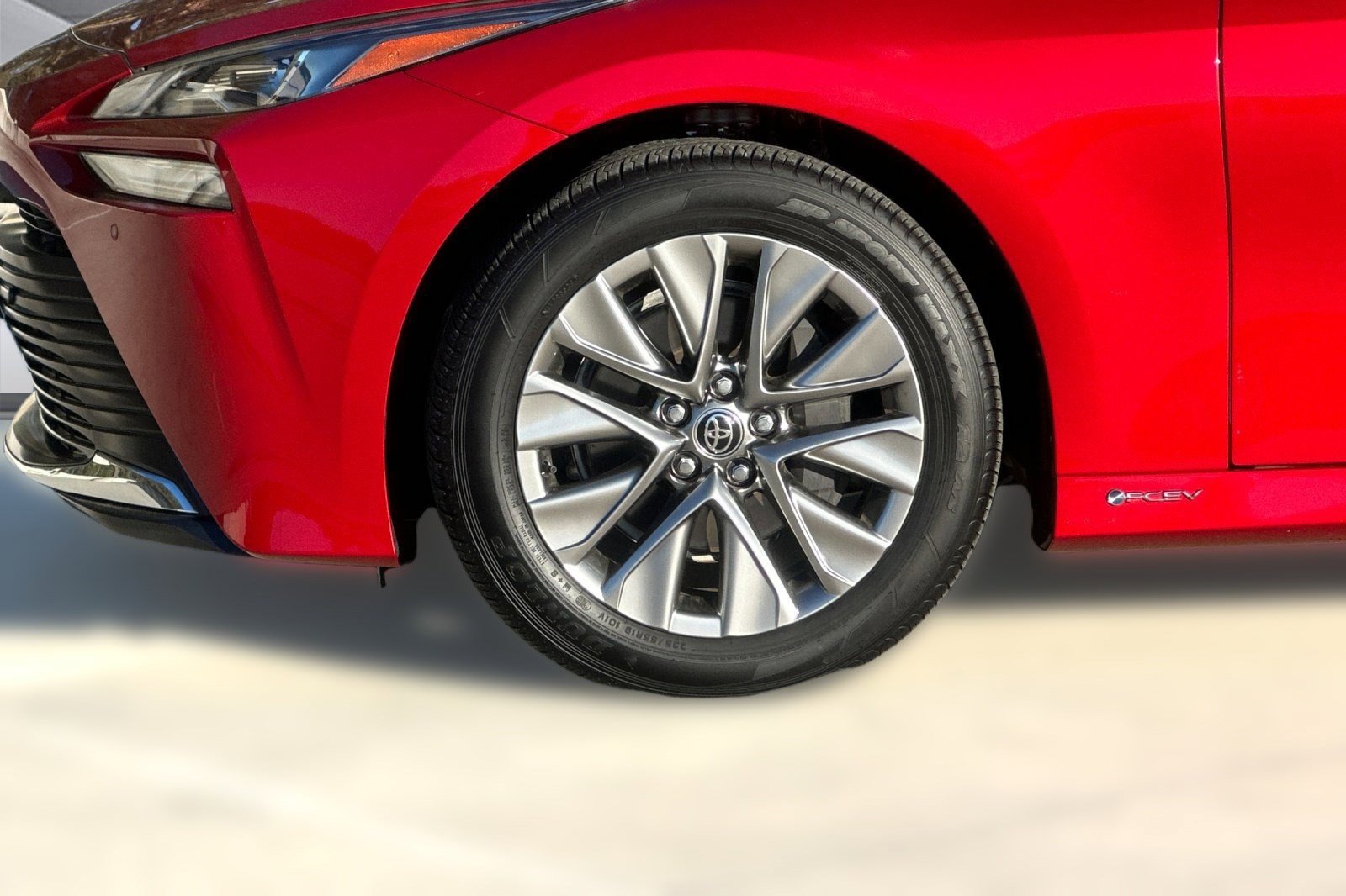 Used 2024 Toyota Mirai XLE w/ Advanced Technology Package image 11