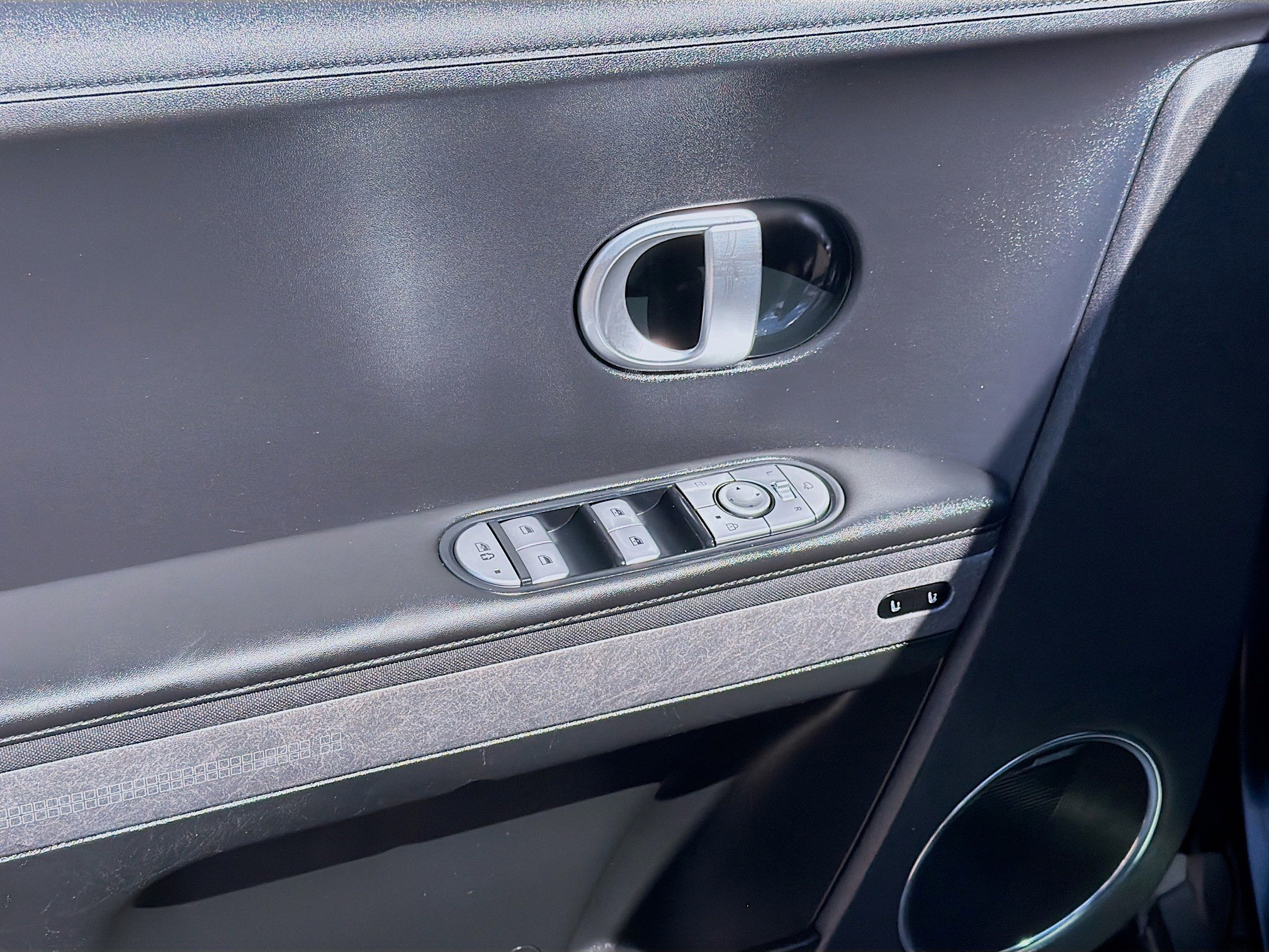 Used 2023 Hyundai Ioniq 5 Limited image 17