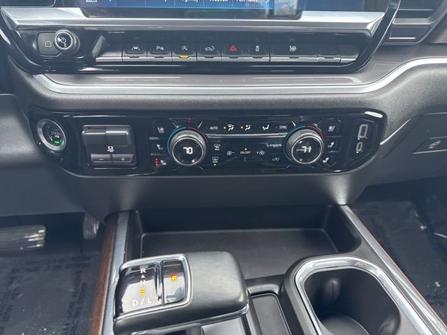 Used 2023 Chevrolet Silverado 1500 High Country AWD/4WD image 11