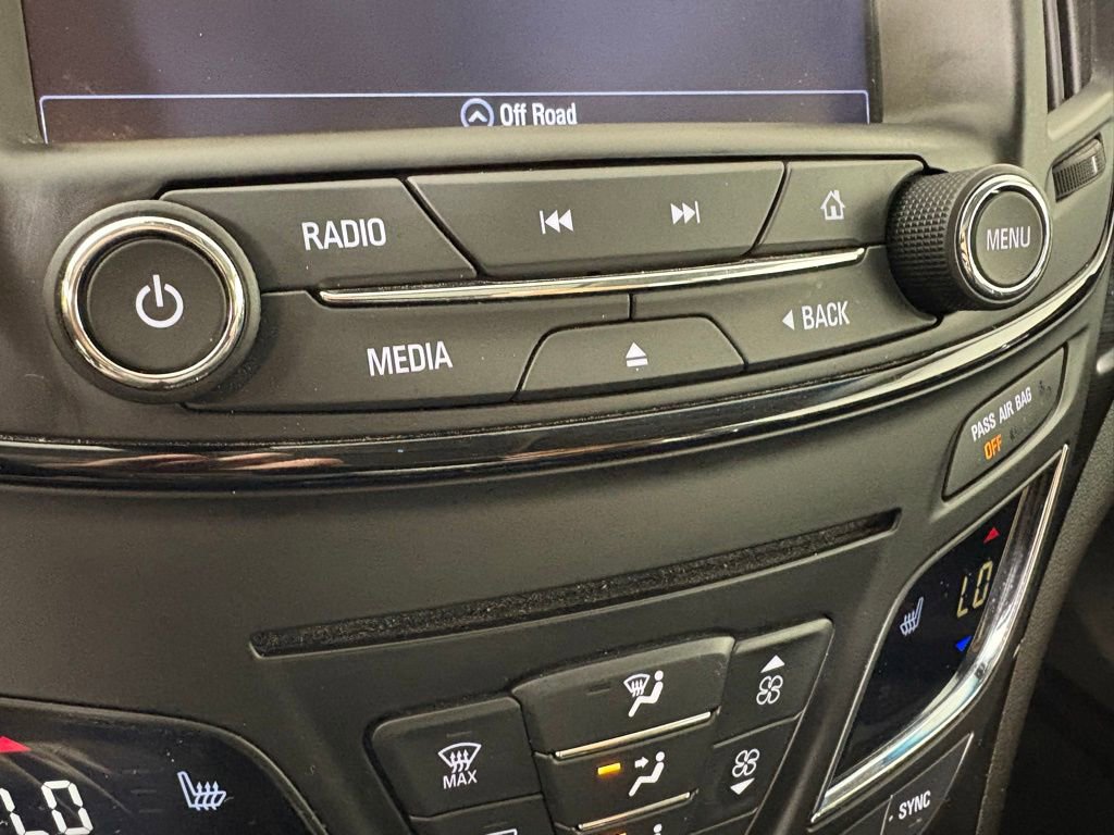 Used 2017 Buick Regal Sport Touring image 32