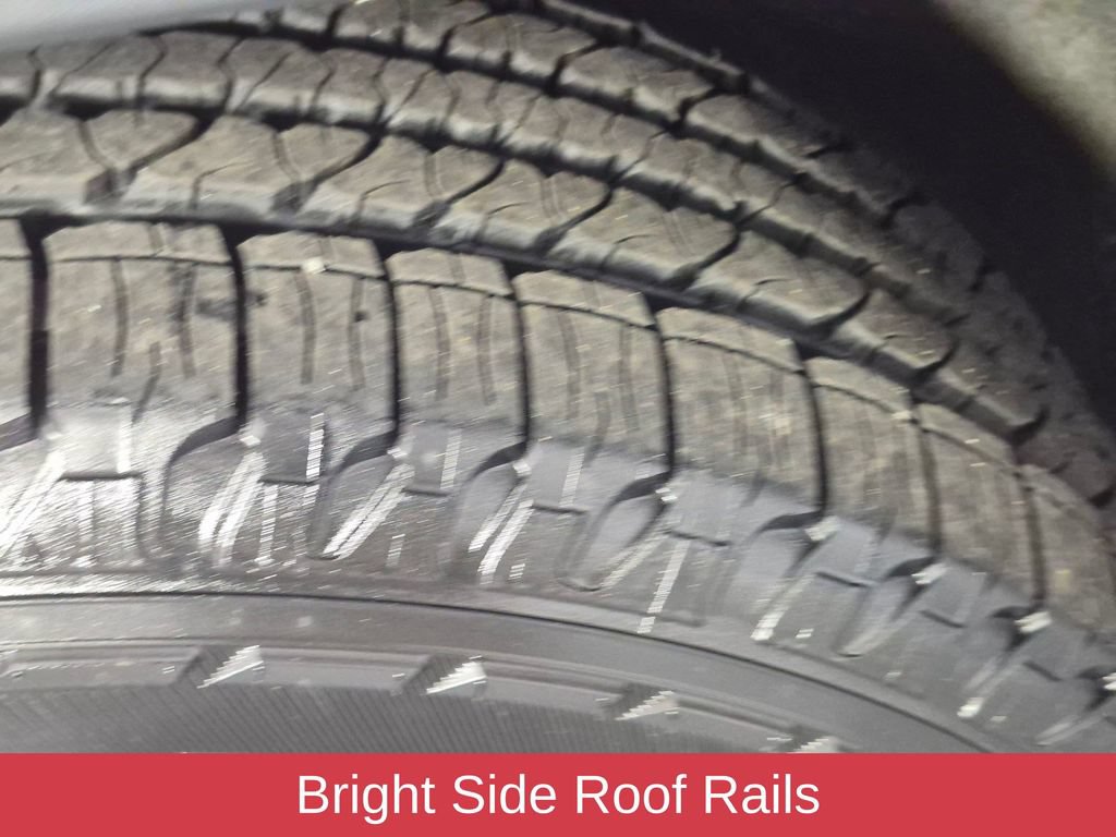 Used 2020 Jeep Grand Cherokee Laredo RWD image 9