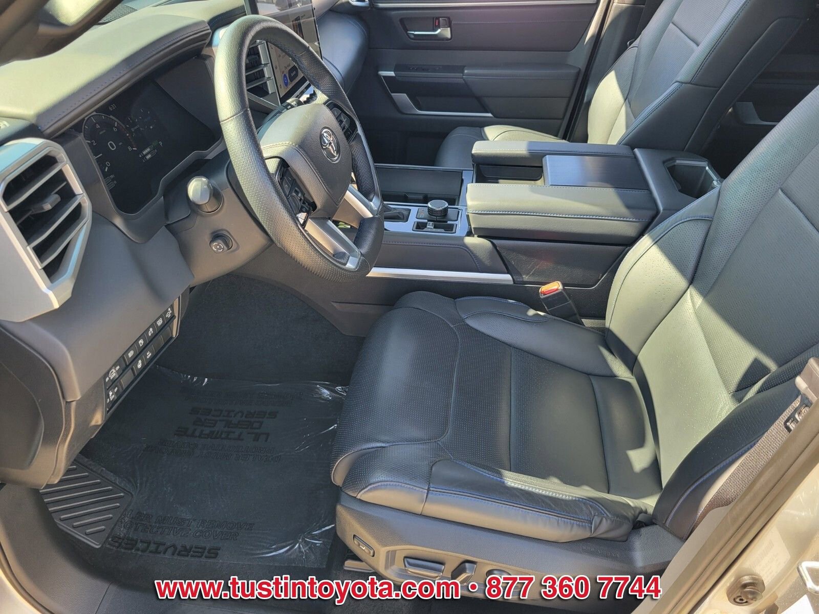 Certified 2024 Toyota Sequoia Platinum AWD/4WD image 10