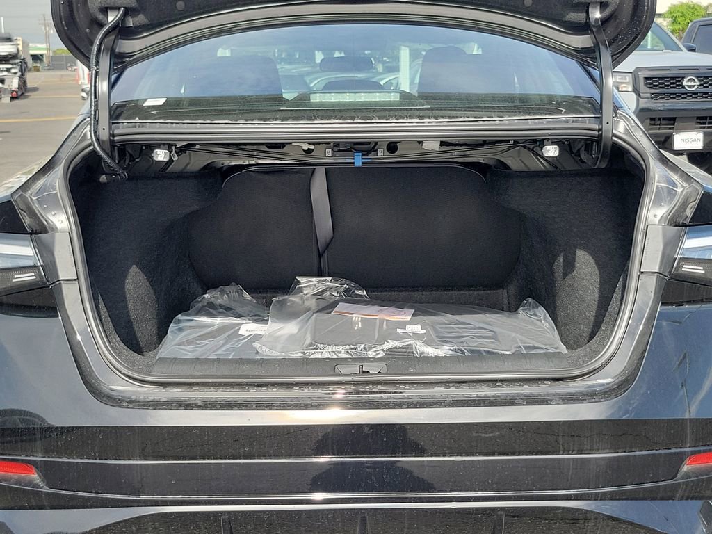 New 2026 Nissan Sentra SR w/ SR All Weather Package image 15