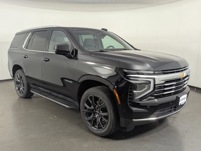 Used 2025 Chevrolet Tahoe LT AWD/4WD image 2