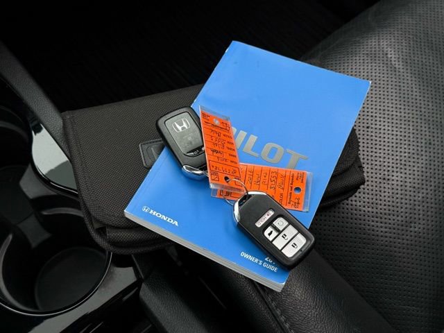 Used 2016 Honda Pilot Elite image 5