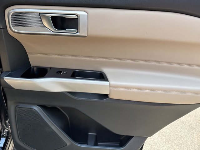 Used 2024 Ford Explorer Limited image 29