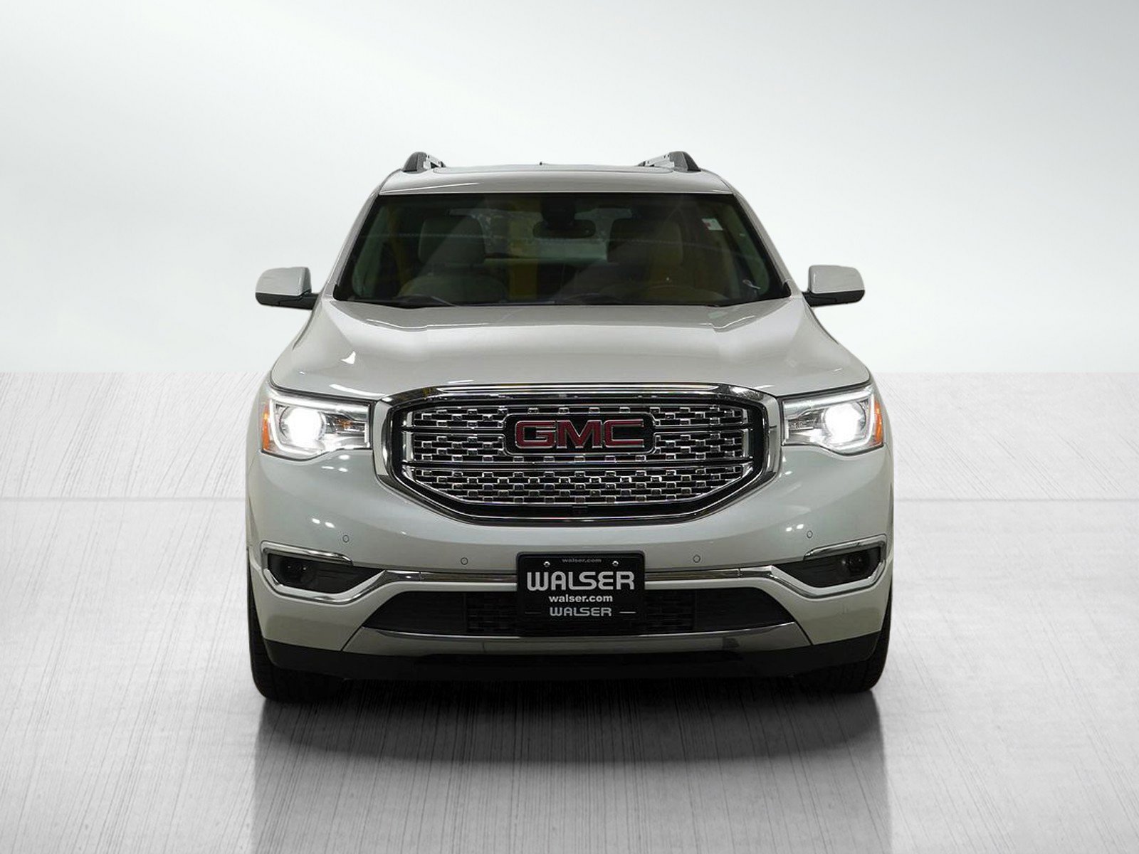 Used 2018 GMC Acadia Denali w/ Technology Package image 8