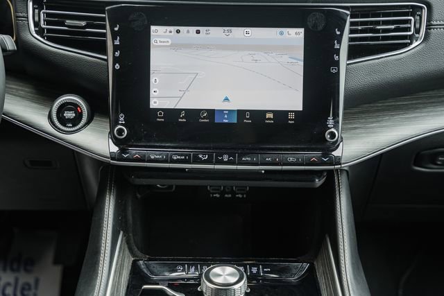 Used 2024 Jeep Wagoneer L Series II image 32