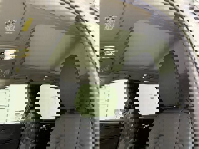 Certified 2023 Volvo XC60 B5 Plus w/ Climate Package image 14